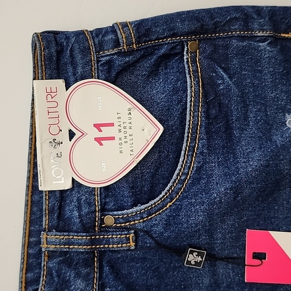 Love Culture Distressed Denim High Waist Dark Denim Blue Jean Shorts Size 11 - Picture 4 of 13